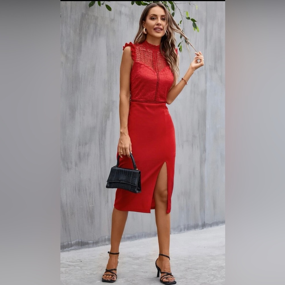 Red Lace Slit Sleeveless Dress